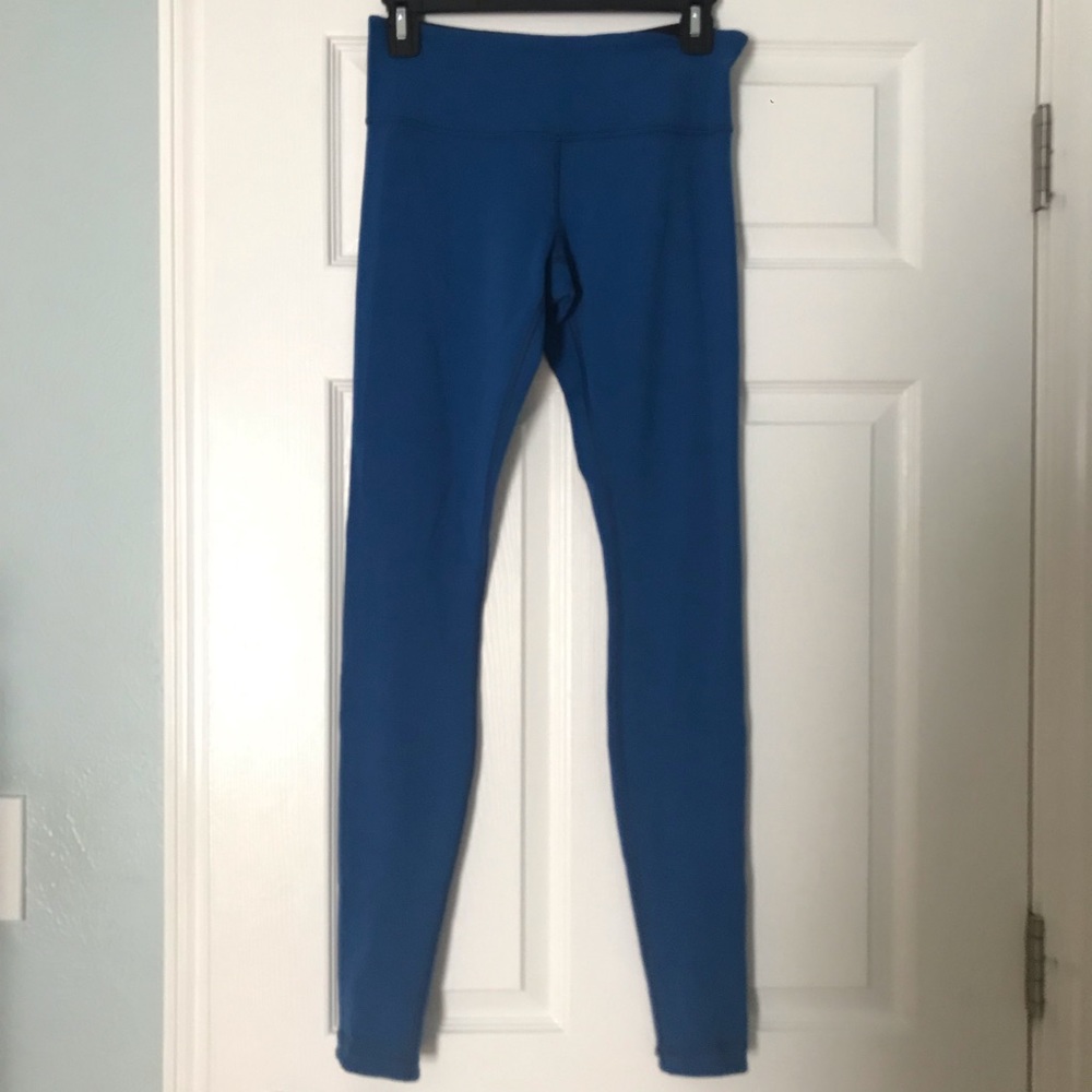 Lululemon wunder under